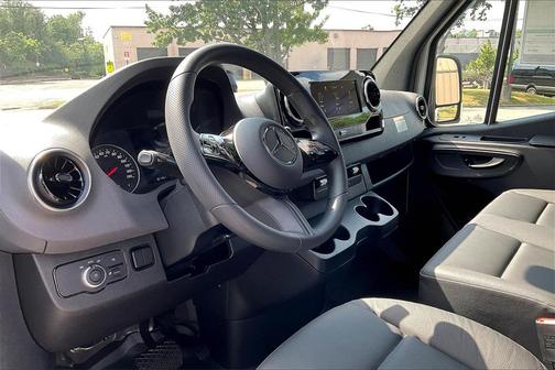 2025 Mercedes-Benz Sprinter 3500 Standard Roof
