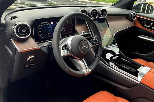 2025 Mercedes-Benz GLC 300 4MATIC