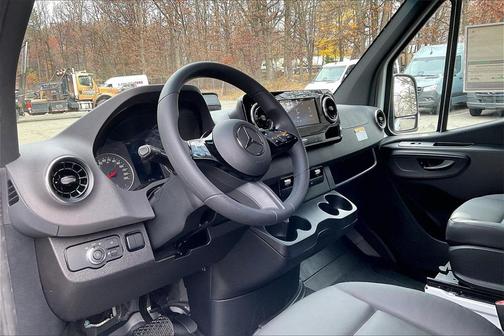 2026 Mercedes-Benz Sprinter 2500 Cargo 170 WB