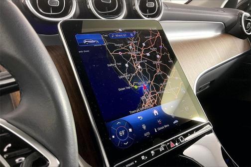 2025 Mercedes-Benz GLC 350e Base