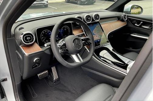 2025 Mercedes-Benz GLC 350e Base