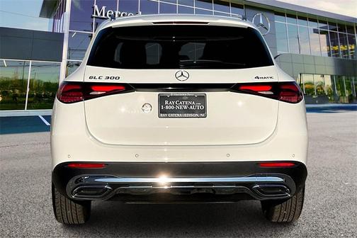 2025 Mercedes-Benz GLC 300 4MATIC