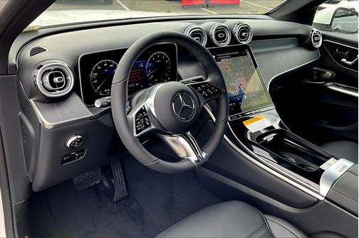 2025 Mercedes-Benz GLC 300 4MATIC