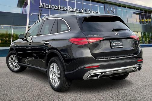 2026 Mercedes-Benz GLC 300 4MATIC