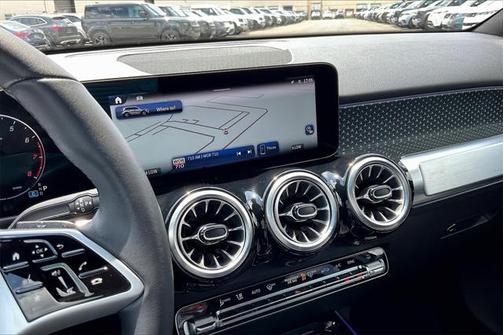 2025 Mercedes-Benz GLB 250 4MATIC