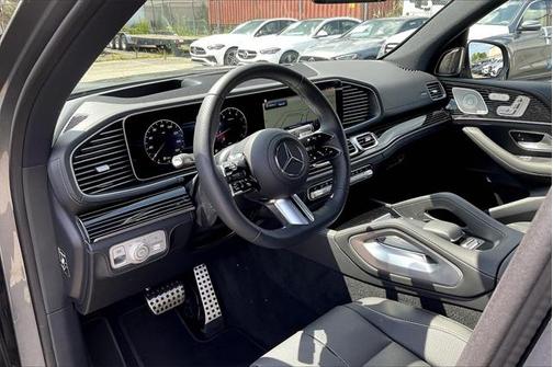 2025 Mercedes-Benz GLS 450 4MATIC