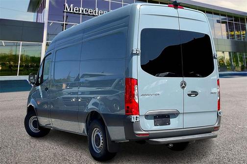 2025 Mercedes-Benz Sprinter 2500 Cargo 144 WB