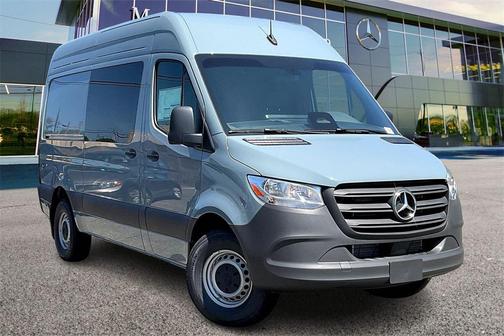 2025 Mercedes-Benz Sprinter 2500 Cargo 144 WB