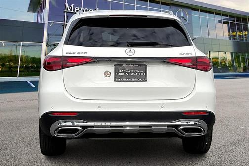 2026 Mercedes-Benz GLC 300 4MATIC