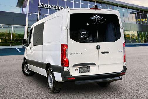 Arctic White 2023 Mercedes-Benz Sprinter 2500 Crew 144 WB