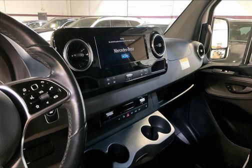 Arctic White 2023 Mercedes-Benz Sprinter 2500 Crew 144 WB