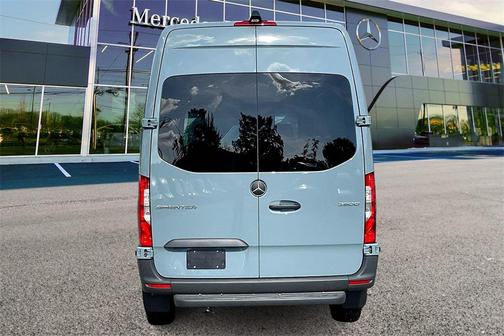 2025 Mercedes-Benz Sprinter 2500 Cargo 144 WB