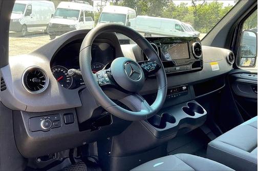 2025 Mercedes-Benz Sprinter 2500 High Roof