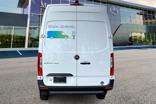 2024 Mercedes-Benz eSprinter 2500 Cargo 170 WB