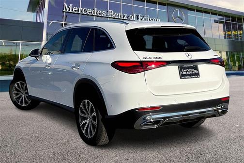 2026 Mercedes-Benz GLC 300 4MATIC
