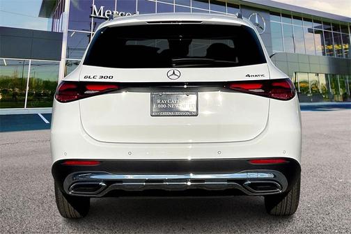 2026 Mercedes-Benz GLC 300 4MATIC