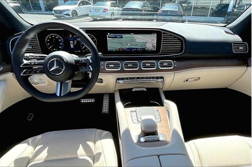 2025 Mercedes-Benz GLS 450 4MATIC
