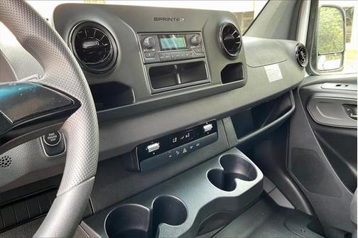 2025 Mercedes-Benz Sprinter 2500 High Roof