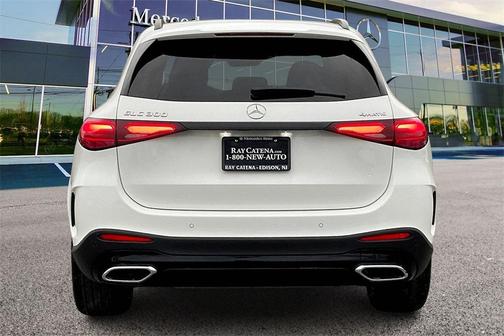 2026 Mercedes-Benz GLC 300 4MATIC