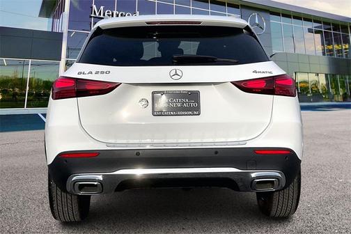 2026 Mercedes-Benz GLA 250 4MATIC