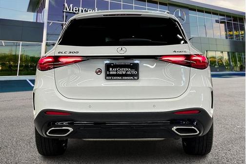 2025 Mercedes-Benz GLC 300 4MATIC