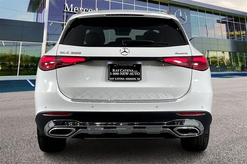 2026 Mercedes-Benz GLC 300 4MATIC