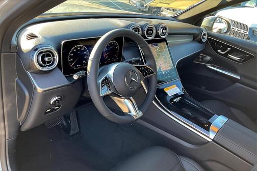 2026 Mercedes-Benz GLC 300 4MATIC