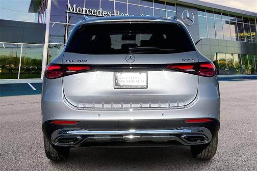 2026 Mercedes-Benz GLC 300 4MATIC