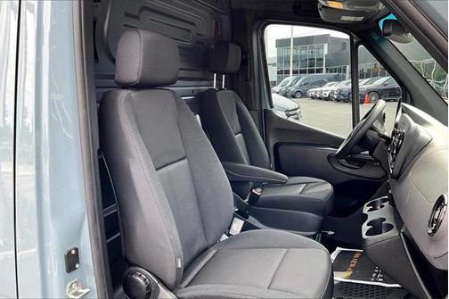 2024 Mercedes-Benz Sprinter 3500 Standard Roof