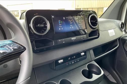 2025 Mercedes-Benz Sprinter 2500 High Roof
