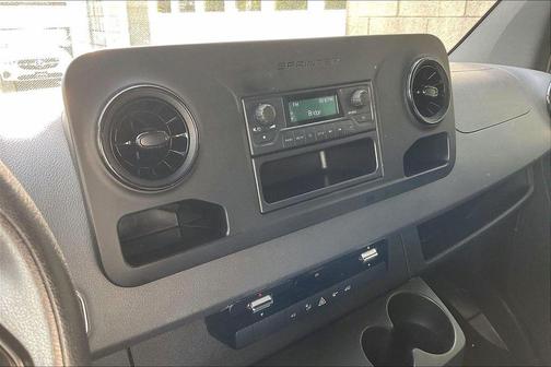 Arctic White 2021 Mercedes-Benz Sprinter 2500 High Roof