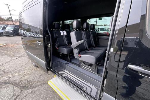 2026 Mercedes-Benz Sprinter 2500 Passenger 170 WB