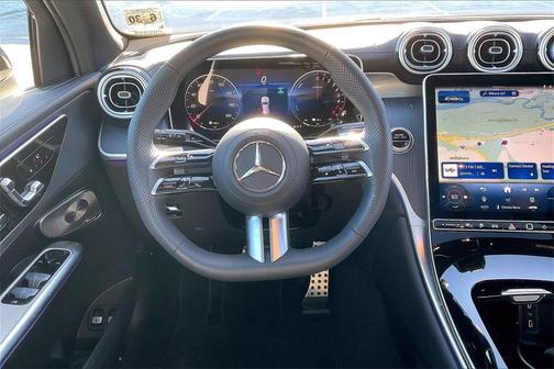 2025 Mercedes-Benz GLC 350e Base