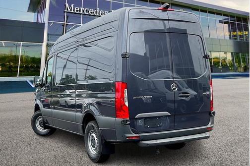 2025 Mercedes-Benz Sprinter 2500 Standard Roof