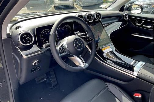 2025 Mercedes-Benz GLC 350e Base