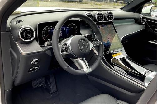 2025 Mercedes-Benz GLC 350e Base