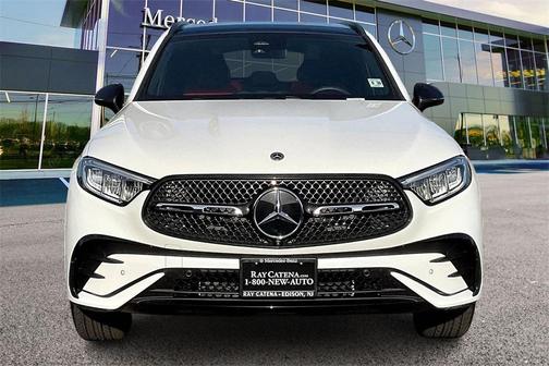 2025 Mercedes-Benz GLC 350e Base