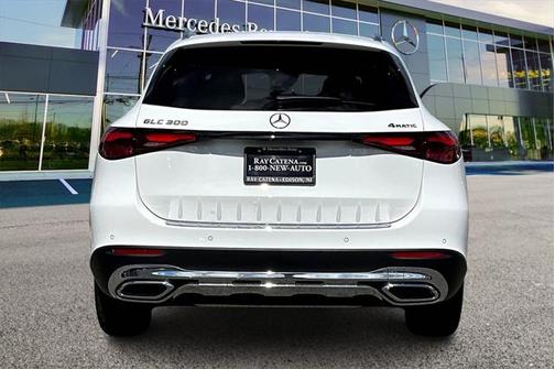 2025 Mercedes-Benz GLC 300 4MATIC