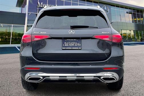 2026 Mercedes-Benz GLC 300 4MATIC
