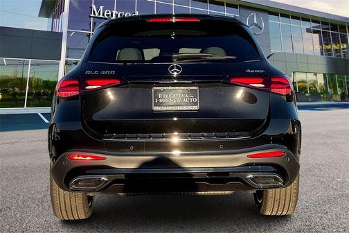 2026 Mercedes-Benz GLC 300 4MATIC