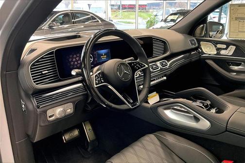 2025 Mercedes-Benz Maybach GLS 600 4MATIC