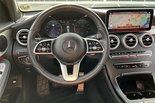 2022 Mercedes-Benz GLC 300 4MATIC
