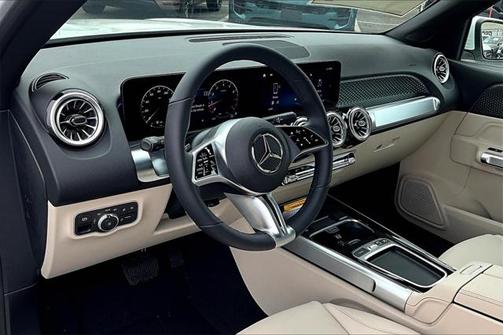 2025 Mercedes-Benz GLB 250 4MATIC