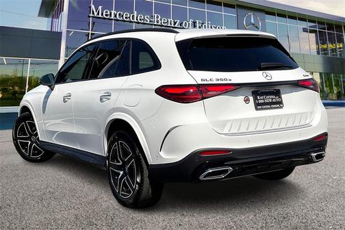 2026 Mercedes-Benz GLC 300 Base