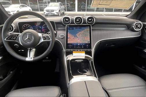 2026 Mercedes-Benz GLC 300 4MATIC