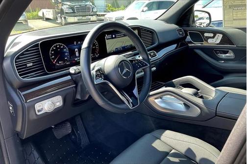 2025 Mercedes-Benz GLE 450e 4MATIC