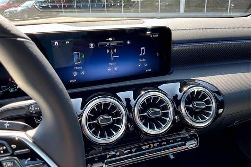 2025 Mercedes-Benz CLA 250 4MATIC