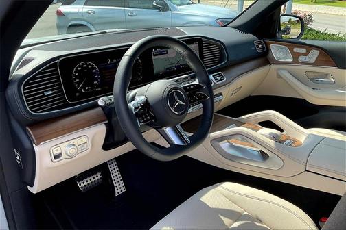 2025 Mercedes-Benz GLS 450 4MATIC