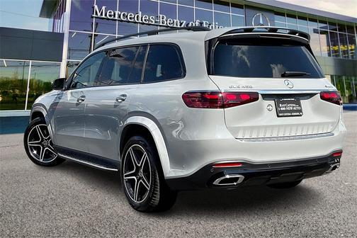 2026 Mercedes-Benz GLS 450 4MATIC