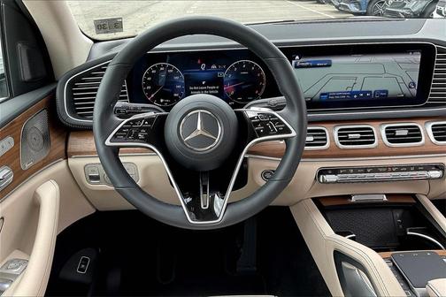 2025 Mercedes-Benz GLS 450 4MATIC